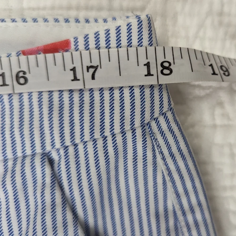 Old Navy Pinstripe‎ With Floral Shorts Blue/White/Red Women's 12